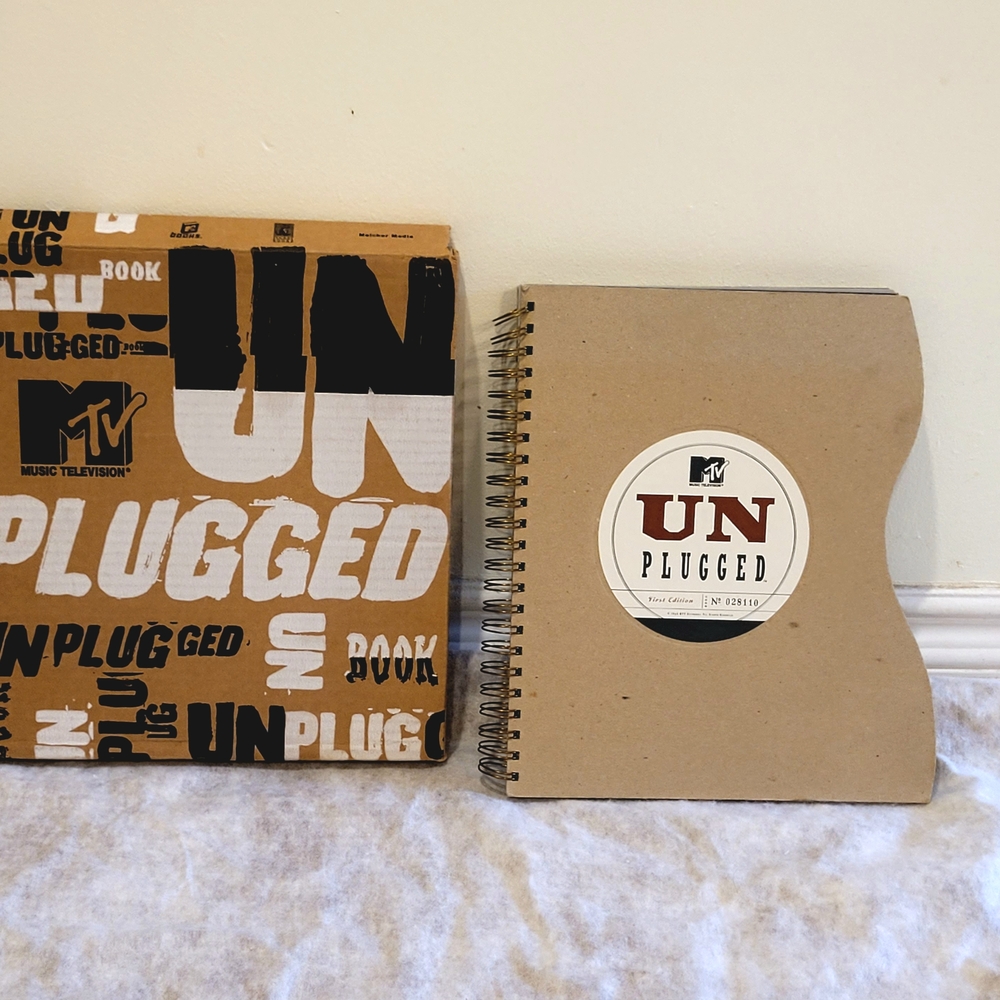 MTV Unplugged First Edition Book 1995 Spiral Bound Limited No. 028110 w/ Box